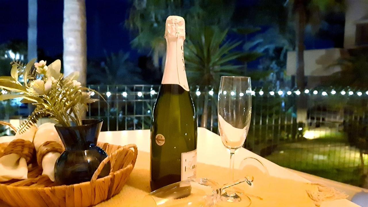 Garden Suite Beach & Relax Sitio de Calahonda Bagian luar foto
