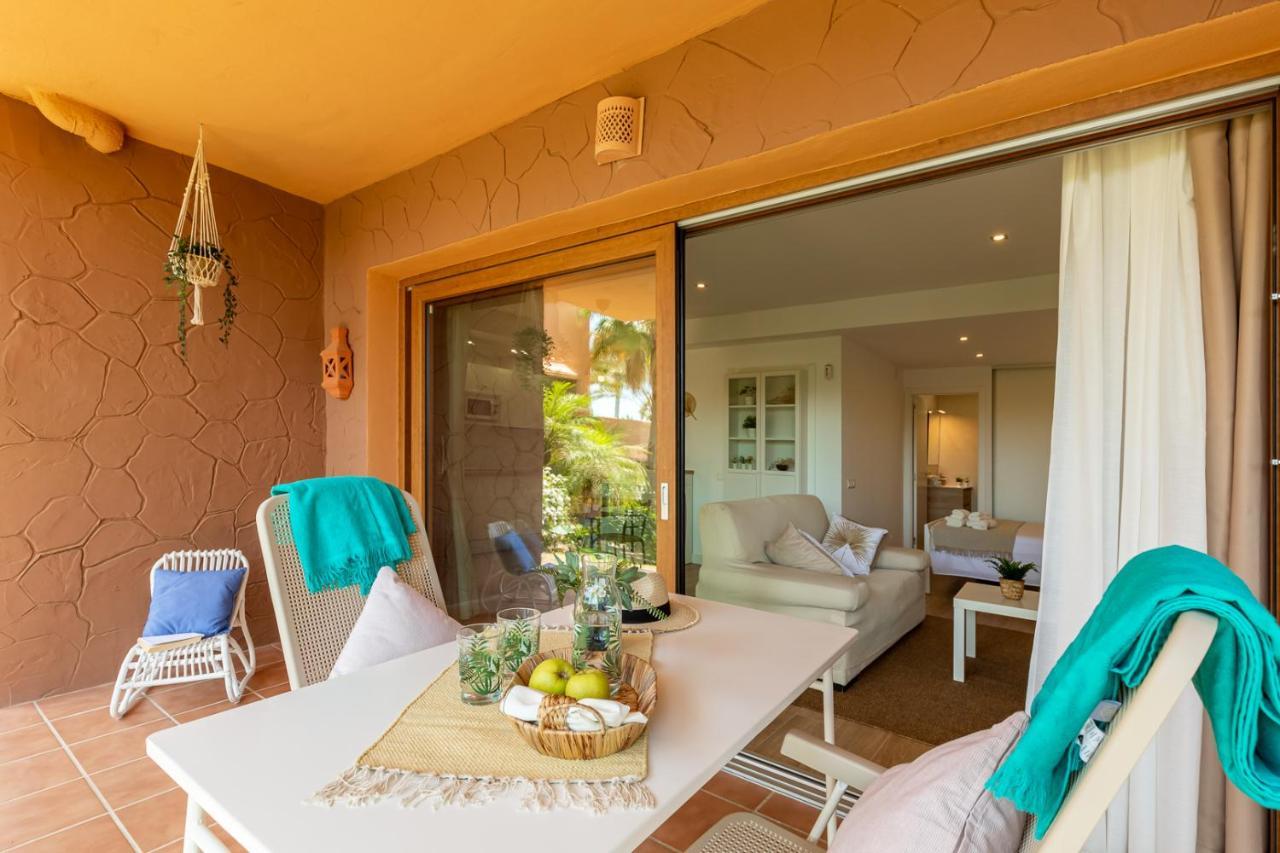 Garden Suite Beach & Relax Sitio de Calahonda Bagian luar foto