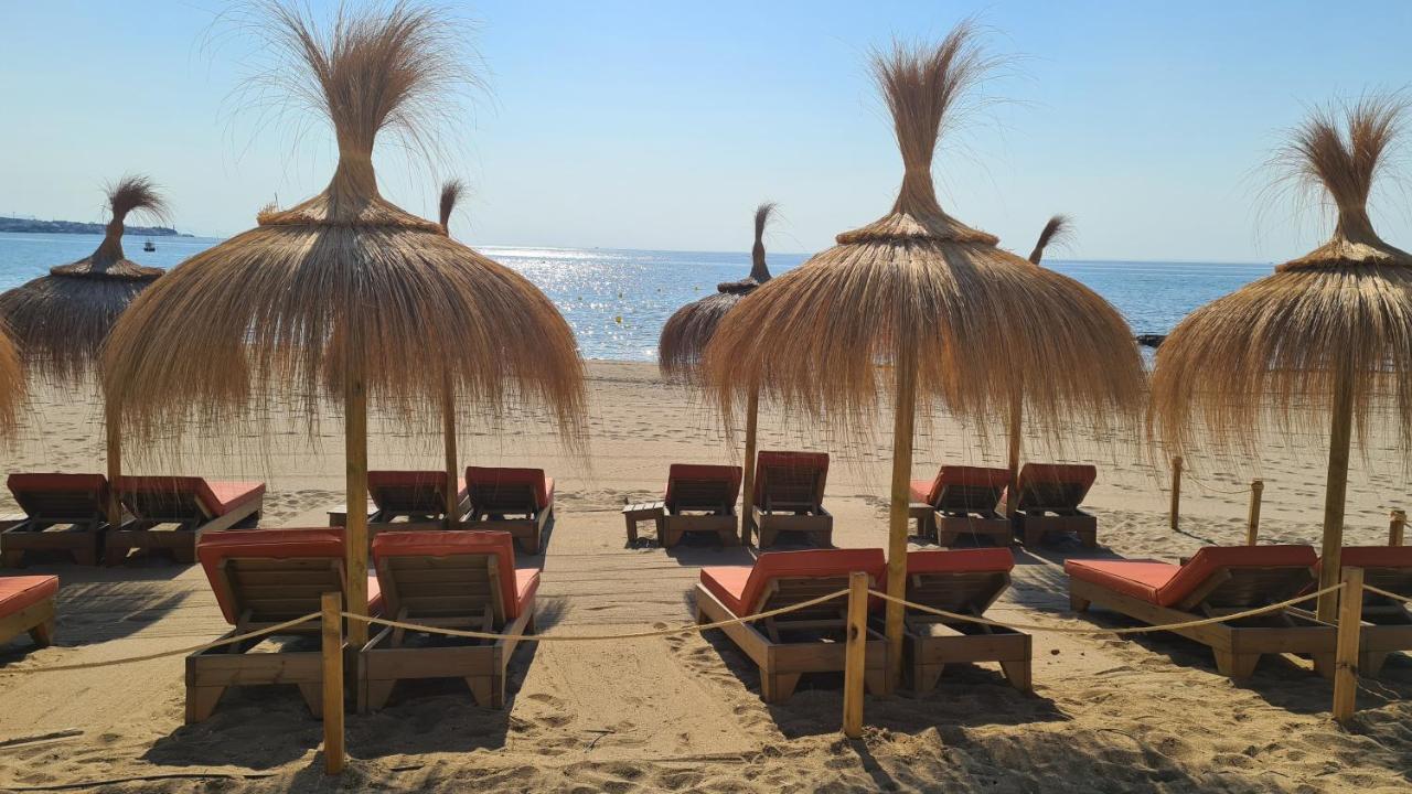 Garden Suite Beach & Relax Sitio de Calahonda Bagian luar foto